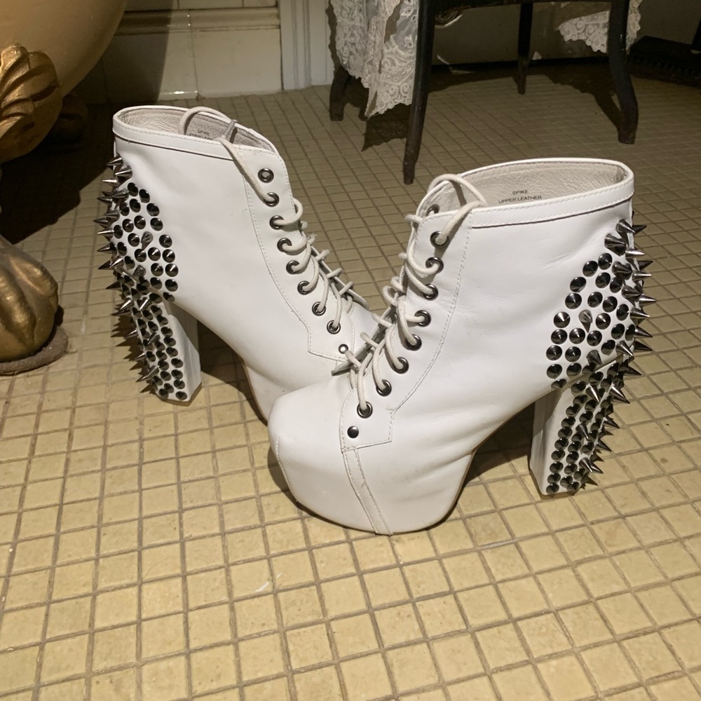 punk vintage party heels !